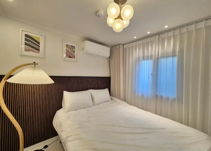 Yeon Stay-홍대입구도보6분,3룸4베드,가족여행,친구여행,최신시설 Appartement *