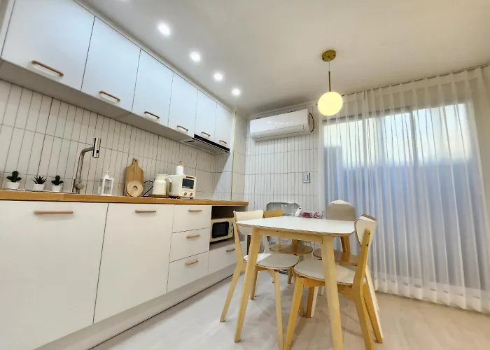 Yeon Stay-홍대입구도보6분,3룸4베드,가족여행,친구여행,최신시설 Appartement Séoul