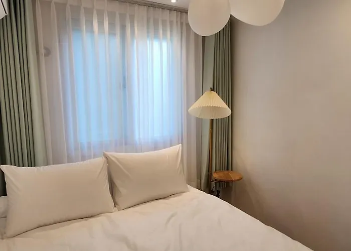 Yeon Stay-홍대입구도보6분,3룸4베드,가족여행,친구여행,최신시설 Appartement Séoul